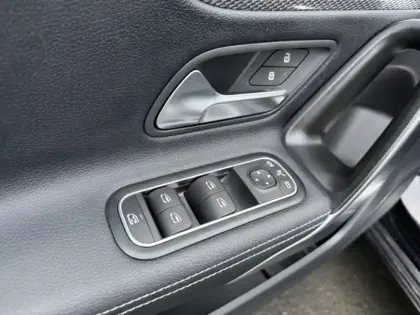 Photo 15 Mercedes Classe A 180 d Progressive Line