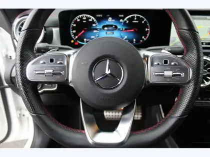 Photo 13 Mercedes CLA 200 d AMG Line