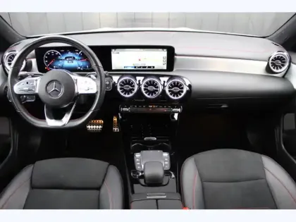 Photo 11 Mercedes CLA 200 d AMG Line