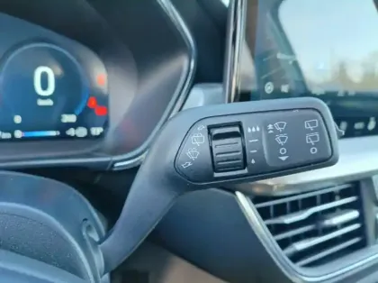 Photo 20 Ford Focus 1.0 EcoBoost mHEV 125ch Titanium X Business