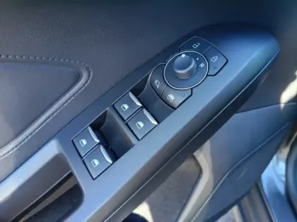 Photo 5 Ford Focus 1.0 EcoBoost mHEV 125ch Titanium X Business