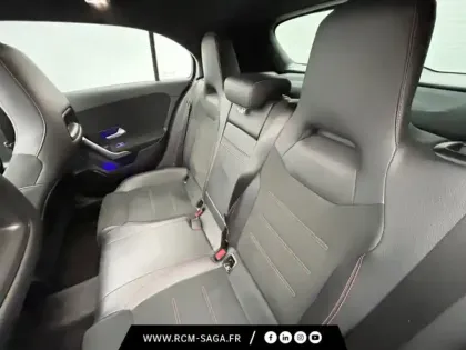 Photo 12 Mercedes Classe A 200 d AMG Line