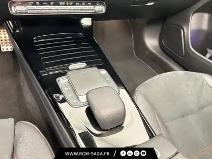 Photo 11 Mercedes Classe A 200 d AMG Line