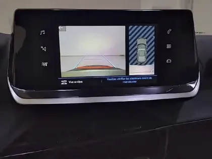 Photo 19 Peugeot 2008  PureTech 100 S&S BVM6