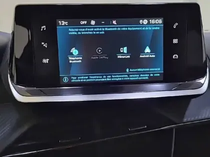 Photo 23 Peugeot 2008  PureTech 100 S&S BVM6