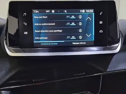 Photo 20 Peugeot 2008  PureTech 100 S&S BVM6