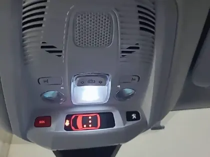 Photo 54 Peugeot 3008  Hybrid 225 e-EAT8