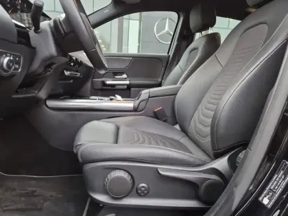 Photo 13 Mercedes GLA  200 7G-DCT