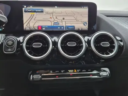 Photo 20 Mercedes GLA  200 7G-DCT