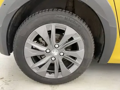 Photo 18 Peugeot 208  Electrique 50 kWh 136ch