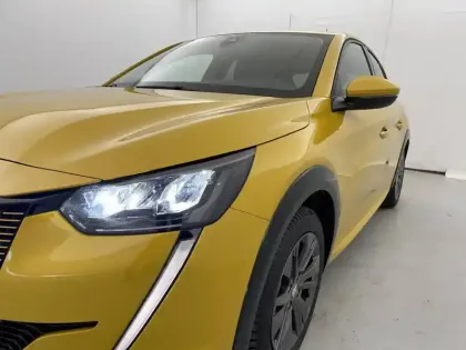 Photo 24 Peugeot 208  Electrique 50 kWh 136ch