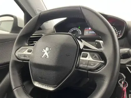 Photo 28 Peugeot 2008  PureTech 130 S&S EAT8