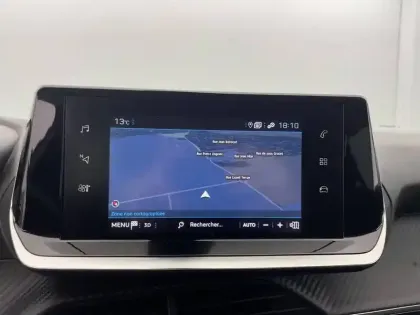 Photo 19 Peugeot 2008  PureTech 130 S&S EAT8