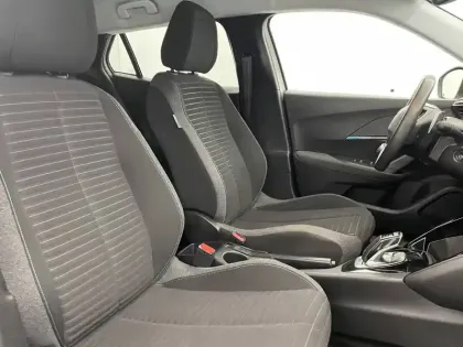 Photo 26 Peugeot 2008  PureTech 130 S&S EAT8