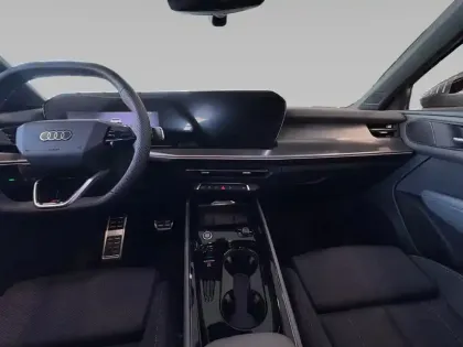 Photo 12 Audi Q3  e-hybrid 272 ch S tronic 6