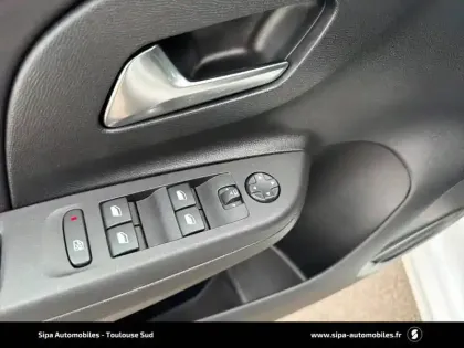 Photo 13 Opel Corsa  Electrique 136 ch & Batterie 50 kWh