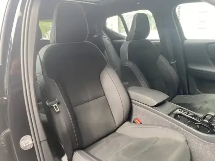 Photo 28 Volvo Xc40  B3 163 ch DCT7