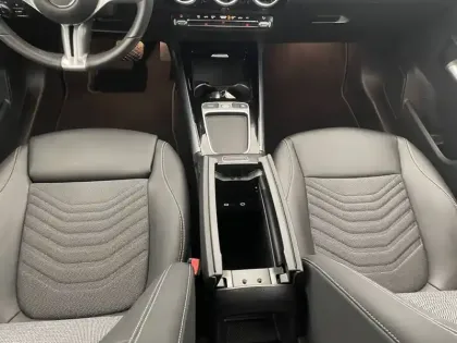 Photo 28 Mercedes Classe B  200 7G-DCT