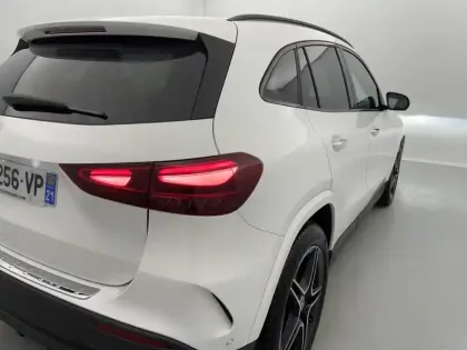 Photo 57 Mercedes GLA  200 d 8G-DCT