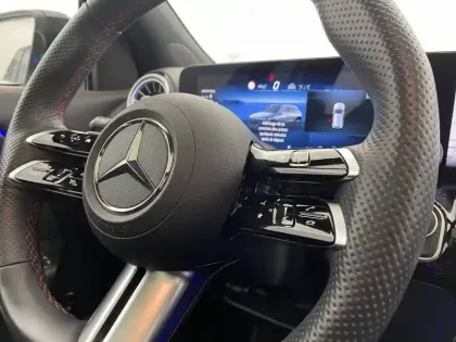 Photo 48 Mercedes GLA  200 d 8G-DCT