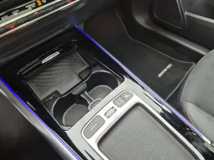 Photo 19 Mercedes GLA  200 d 8G-DCT