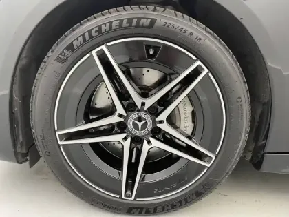 Photo 17 Mercedes Classe C  220 d 9G-Tronic