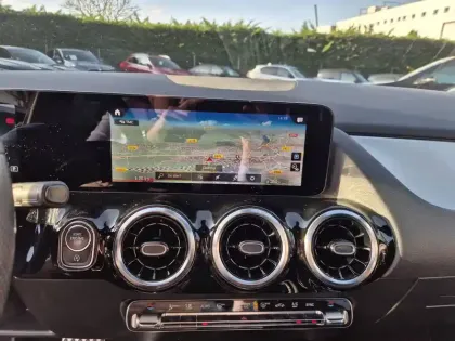 Photo 16 Mercedes GLA  200 d 8G-DCT