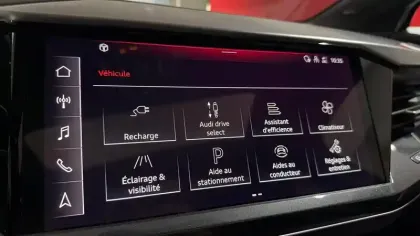 Photo 24 Audi Q4  e-tron 40 204 ch 82 kWh