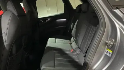 Photo 32 Audi Q4  e-tron 40 204 ch 82 kWh