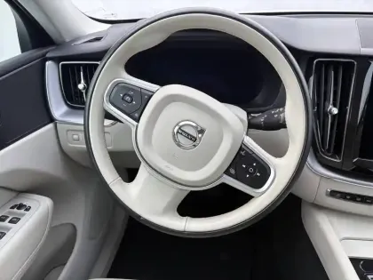 Photo 10 Volvo Xc60  B4 (Diesel) 197 ch Geartronic 8