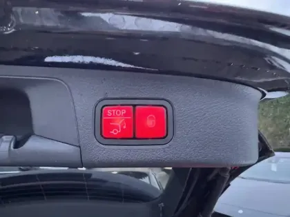 Photo 13 Mercedes GLA  200 d 8G-DCT