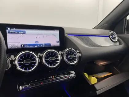 Photo 42 Mercedes GLA  200 d 8G-DCT