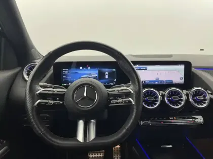 Photo 39 Mercedes GLA  200 d 8G-DCT