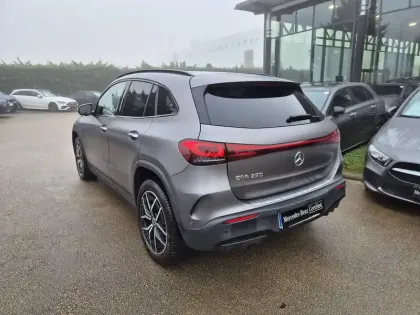 Photo 6 Mercedes EQA  250