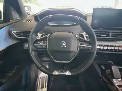 Photo 8 Peugeot 3008  Hybrid 225 e-EAT8