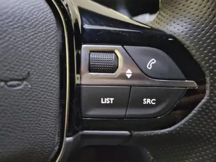 Photo 28 Peugeot 2008  Electrique 136 ch