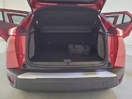 Photo 5 Peugeot 2008  Electrique 136 ch