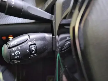 Photo 26 Peugeot 2008  Electrique 136 ch