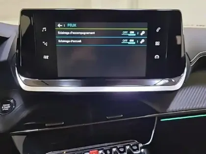 Photo 22 Peugeot 2008  Electrique 136 ch