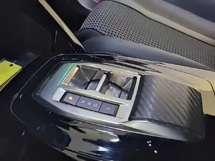 Photo 13 Peugeot 2008  Electrique 136 ch