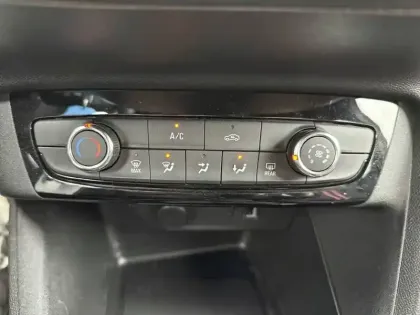 Photo 19 Opel Corsa  1.2 Turbo 100 ch BVM6