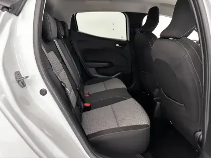 Photo 79 Renault Clio  Blue dCi 100