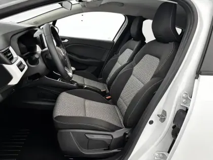 Photo 66 Renault Clio  Blue dCi 100