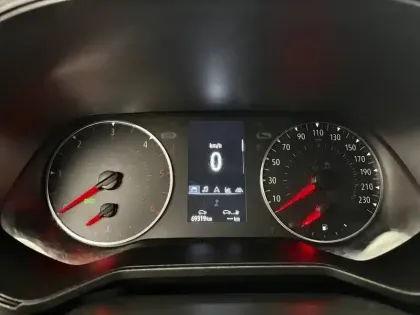 Photo 70 Renault Clio  Blue dCi 100