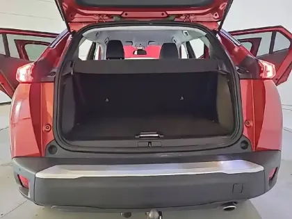 Photo 37 Peugeot 2008 Gén. II Ph1 NG Roadtrip 5