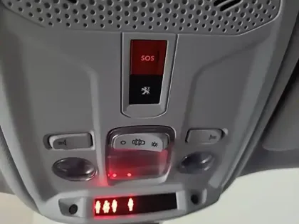 Photo 56 Peugeot 2008 Gén. II Ph1 NG Roadtrip 5