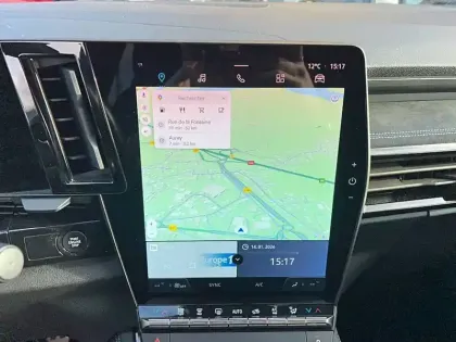 Photo 19 Renault Espace  E-Tech hybrid 200