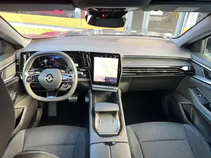 Photo 9 Renault Espace  E-Tech hybrid 200