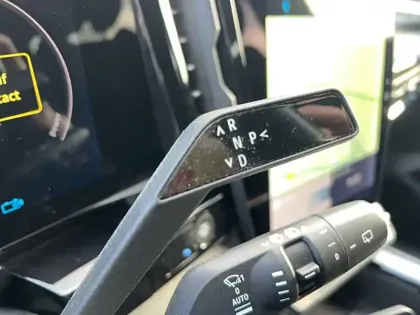 Photo 11 Renault Espace  E-Tech hybrid 200