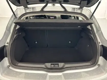 Photo 35 Renault Megane Mégane IV Berline Blue dCi 115 - 21B